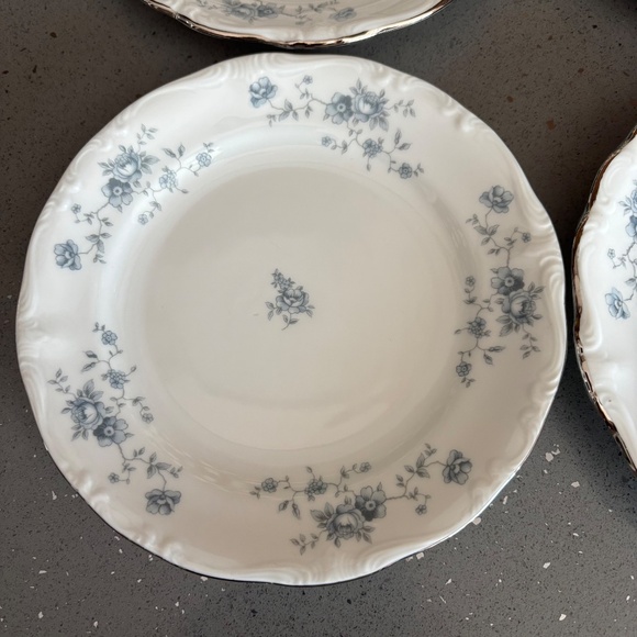Vintage set of 4 Johann Haviland Blue Garland 6.25" bread plates - Picture 2 of 8